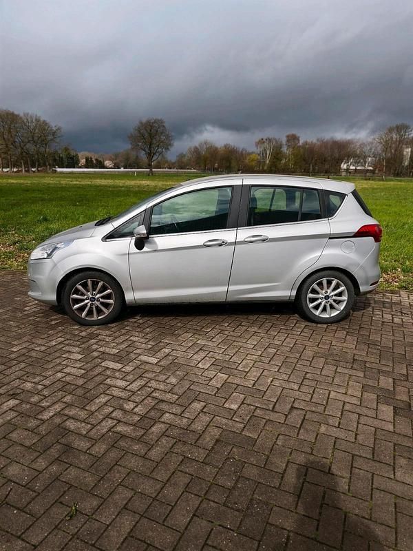 Gebraucht Ford B-MAX 105 PS (77 kW) 2015 Silber Van / Kleinbus