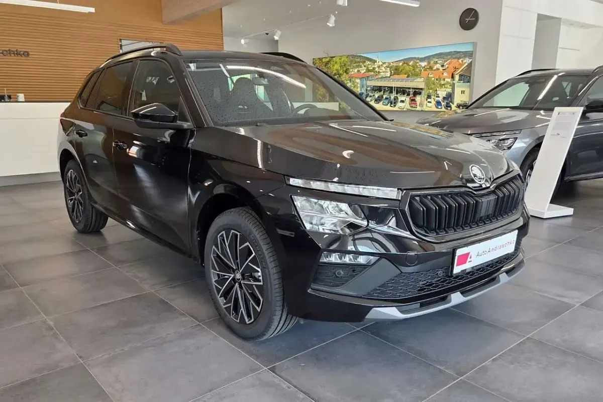Neu Skoda Kamiq Dynamic 116 PS (85 kW) 2026 Blackmagic perleffekt SUV
