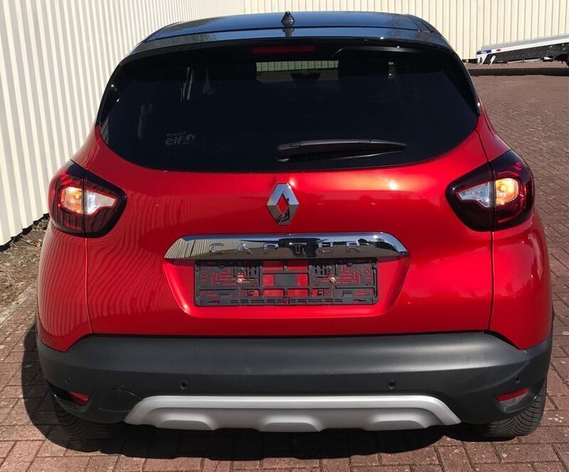 Używany Renault Captur Collection 131 KM (96 kW) 2019 Czerwony SUV