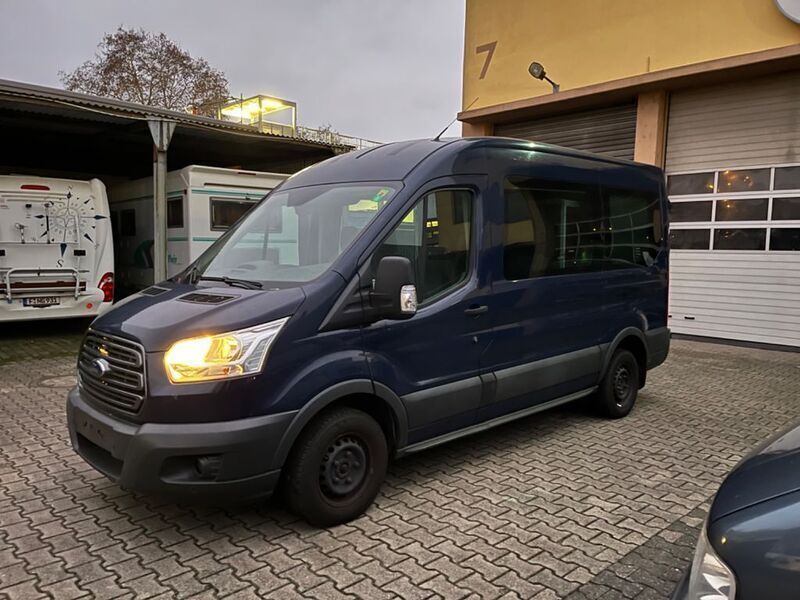 Blau Gebraucht 2015 Ford Transit Trend Kombi | 10.990 € (Fairer Preis) - Bild 1/4