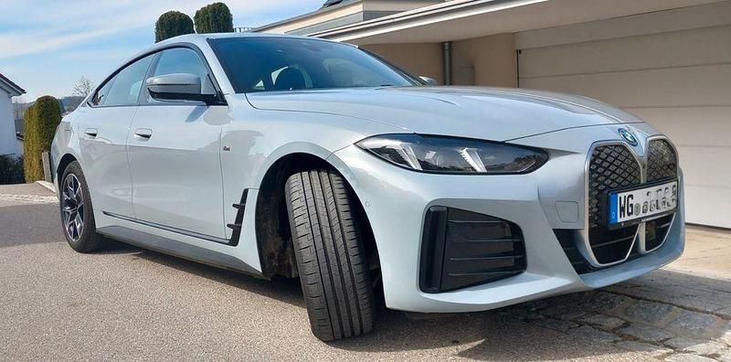 Gebraucht BMW i4 Performance 250 kW (340 PS) 2025 Grau Limousine