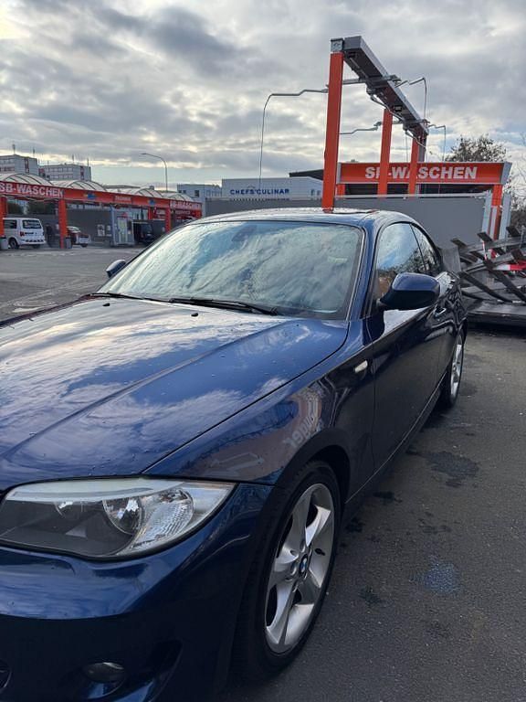 Gebraucht BMW 120 Sport Line 170 PS (125 kW) 2012 Blau Kleinwagen
