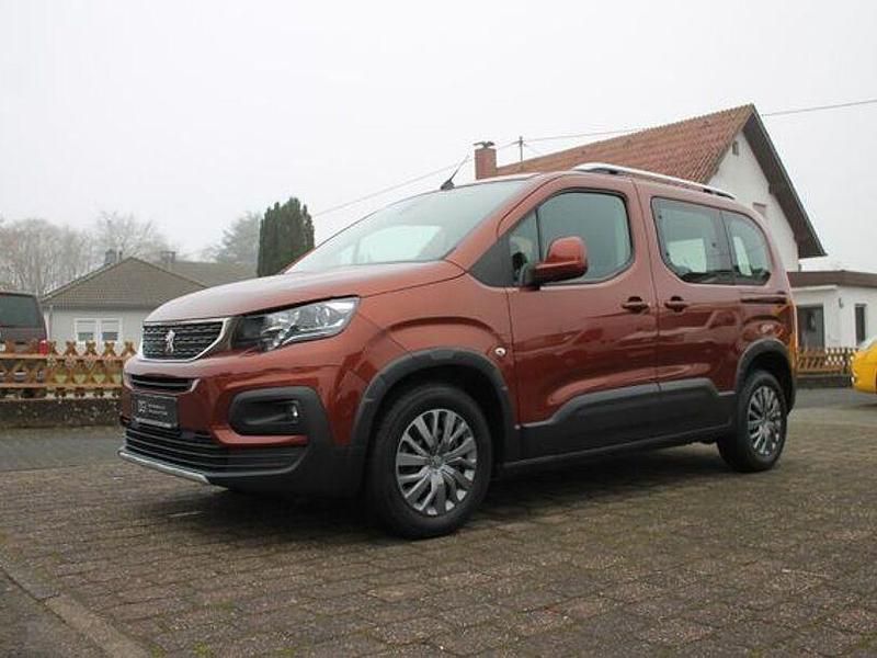 Orange Gebraucht 2021 Peugeot Rifter Allure Van / Kleinbus | 14.950 € (Fairer Preis) - Bild 1/4