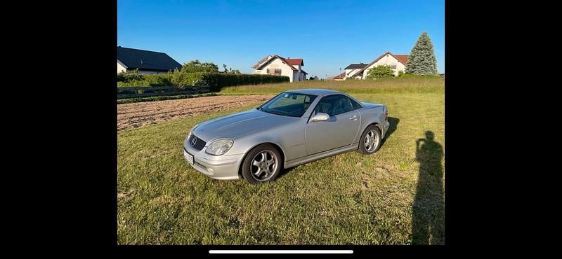 Silber Gebraucht 2003 Mercedes SLK230 Cabrio | 3.950 € (Guter Preis) - Bild 1/4