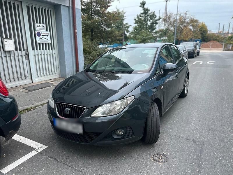 Schwarz Gebraucht 2011 Seat Ibiza Limousine | 3.150 € (Etwas zu teuer) - Bild 1/4
