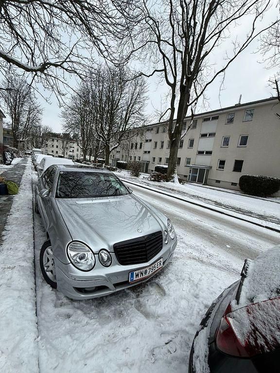 Gebraucht Mercedes E280 Elegance 190 PS (139 kW) 2006 Grau Limousine