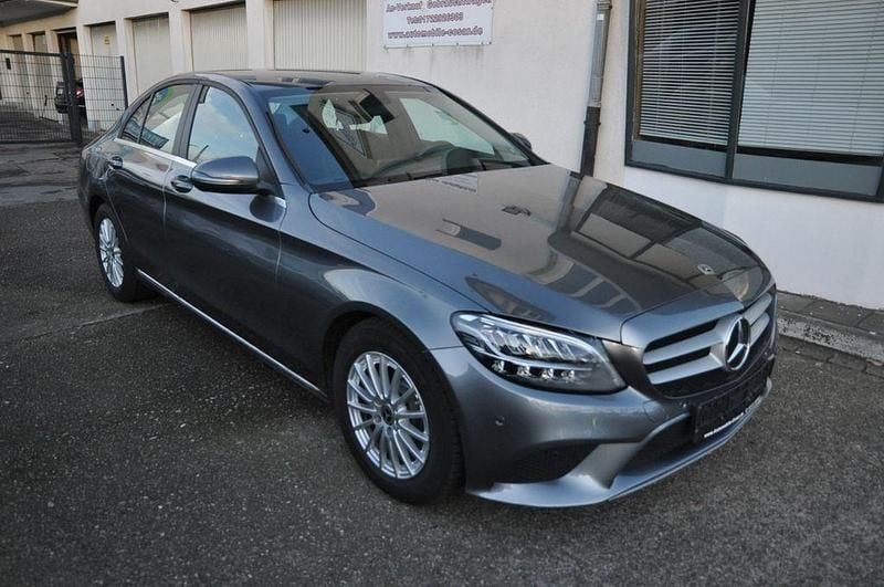 Gebraucht Mercedes C220 194 PS (142 kW) 2021 Grau Limousine