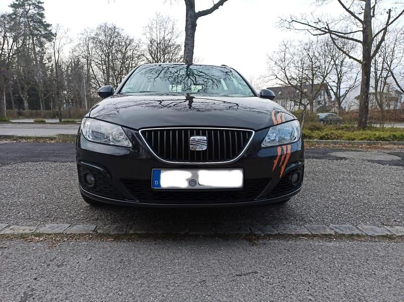 Schwarz Gebraucht 2011 Seat Exeo Style Kombi | 5.200 € (Fairer Preis) - Bild 1/4