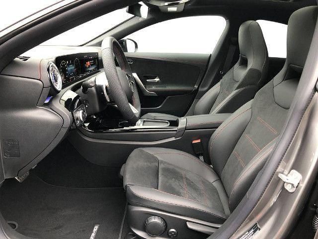 Gebraucht Mercedes CLA200 AMG line 150 PS (110 kW) 2025