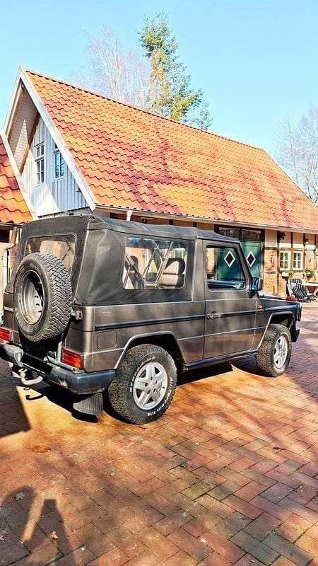 Gebraucht Mercedes G300 113 PS (83 kW) 1990 Grau SUV