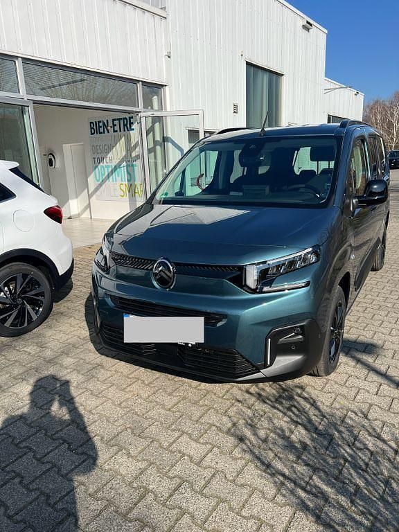 Blau Gebraucht 2025 Citroën Berlingo Van / Kleinbus | 34.990 € (Teuer) - Bild 1/4