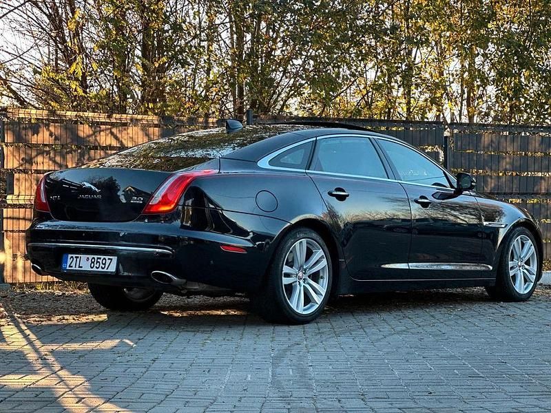Gebraucht Jaguar XJ Portfolio 340 PS (250 kW) 2017 Schwarz Limousine