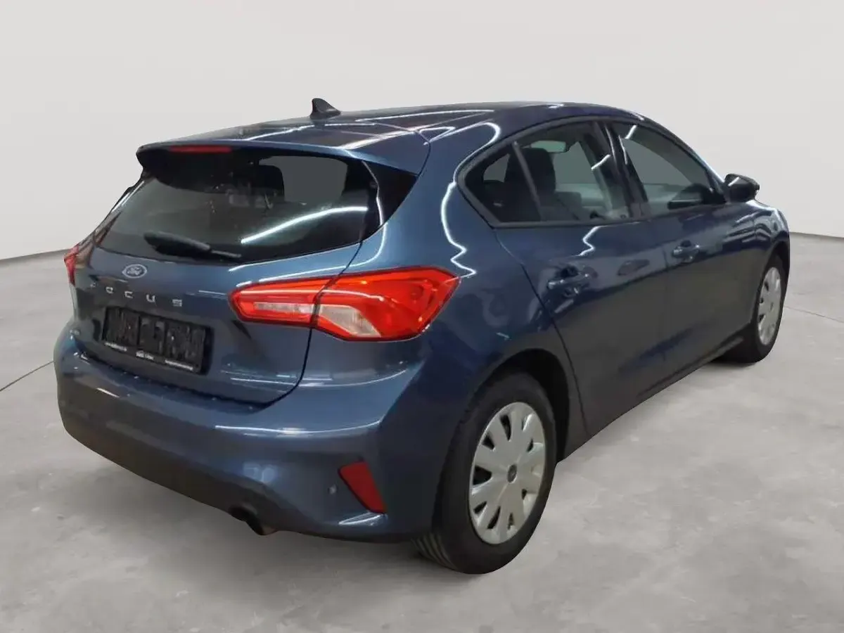 Gebraucht Ford Focus 125 PS (91 kW) 2022 Blau Limousine