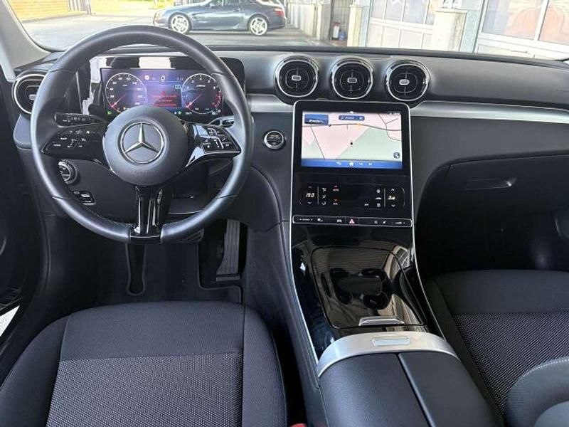Gebraucht Mercedes C180 170 PS (125 kW) 2023 Schwarz Limousine