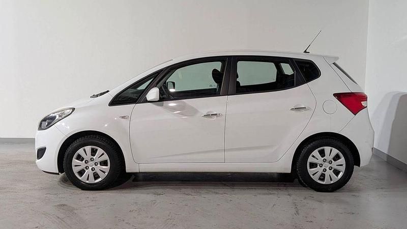 Gebraucht Hyundai ix20 116 PS (85 kW) 2015 Weiß Kleinwagen