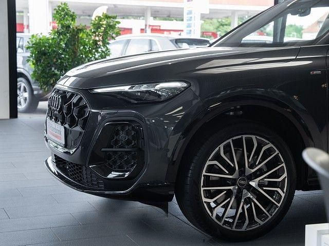 Neu Audi Q5 S-Line 204 PS (150 kW) 2025 Grau SUV