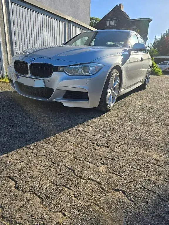 Gebraucht BMW 328 Sport Line 243 PS (178 kW) 2014 Silber Limousine