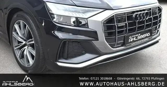 Używany Audi Q8 S-Line 286 KM (210 kW) 2019 Czarny SUV