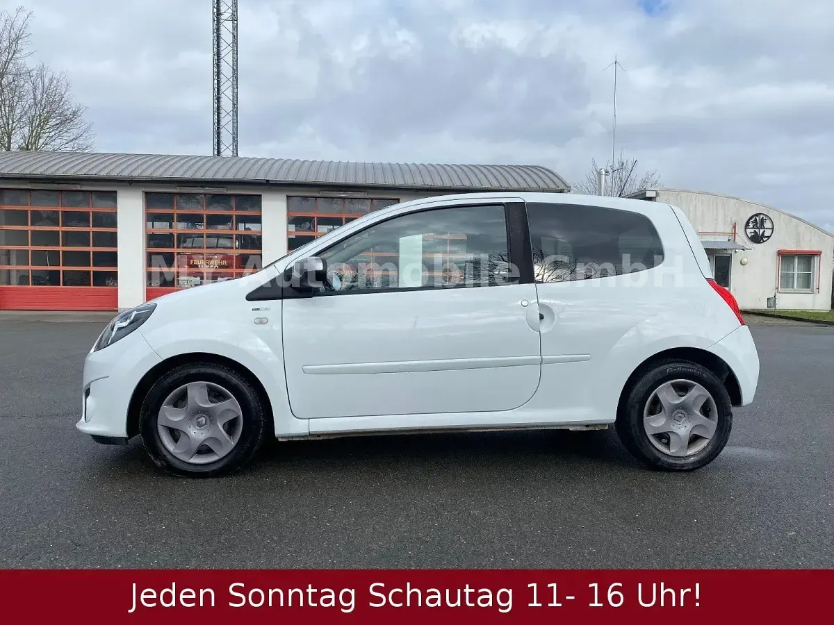 Gebraucht Renault Twingo Night&Day 75 PS (55 kW) 2011 Weiß Kleinwagen