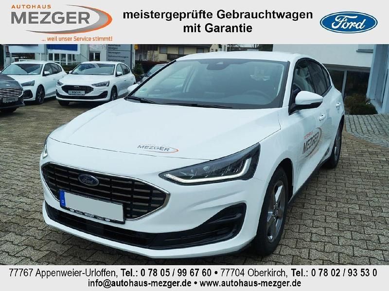 Gebraucht Ford Focus Titanium 125 PS (91 kW) 2022 Weiß Limousine