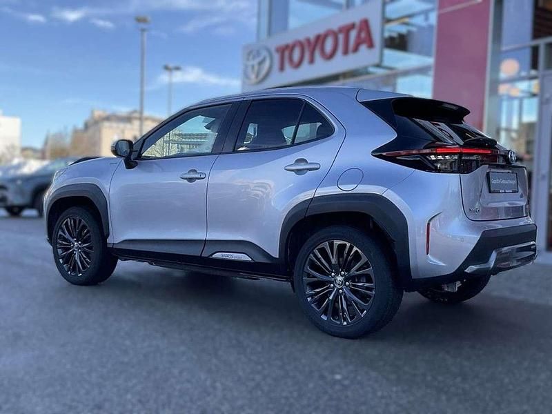 Gebraucht Toyota Yaris Cross 116 PS (85 kW) 2021 Schimmering silber metallic SUV