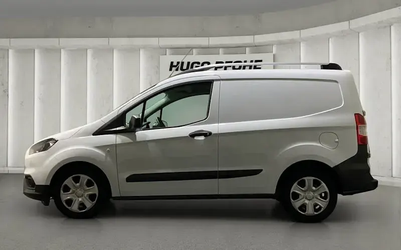 Gebraucht Ford Transit Trend 101 PS (74 kW) 2023 Weiß Van