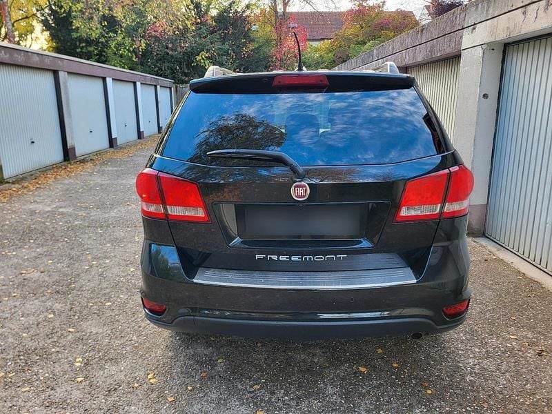 Gebraucht Fiat Freemont 170 PS (125 kW) 2013 Schwarz SUV