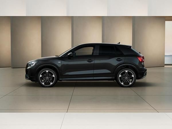 Neu Audi Q2 S-Line 150 PS (110 kW) 2025 Schwarz (mythosschwarz metallic) SUV