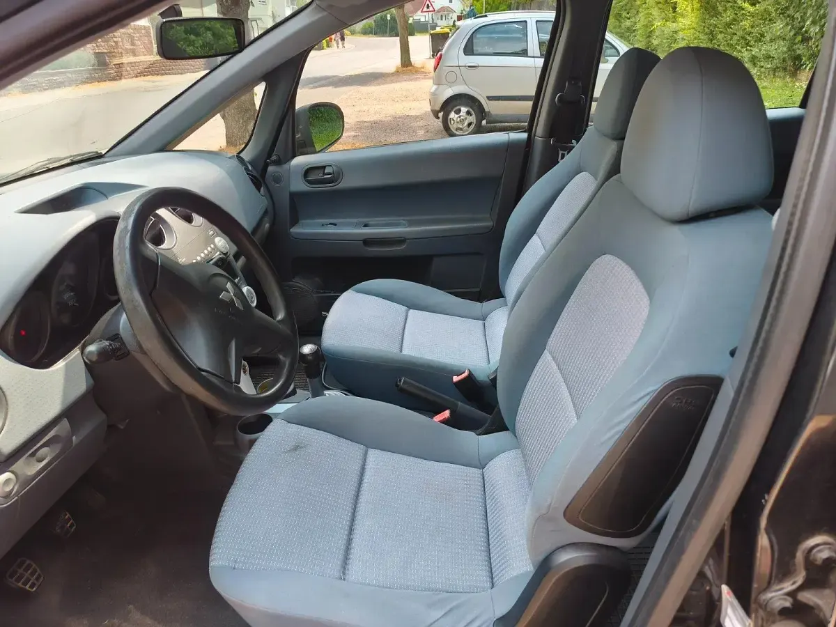 Gebraucht Mitsubishi Colt 75 PS (55 kW) 2004 Schwarz Kleinwagen