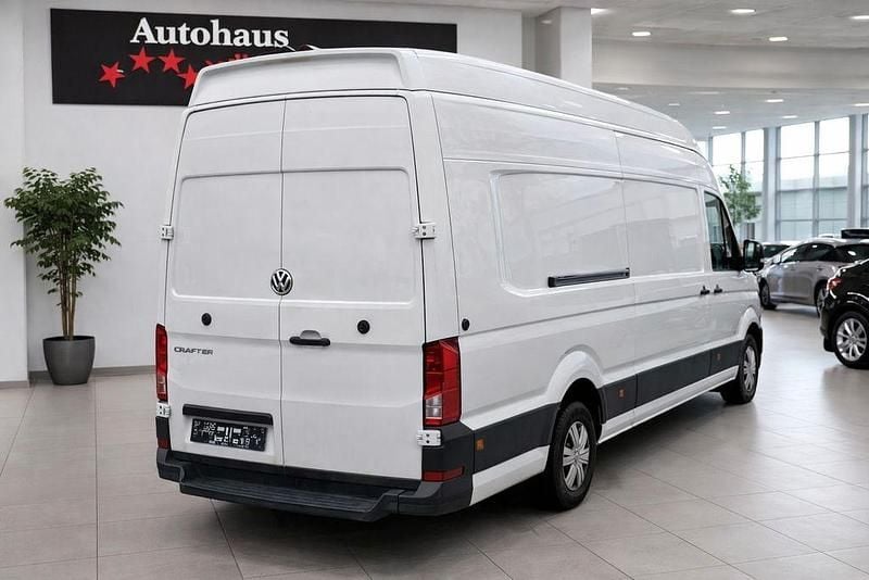 Gebraucht VW Crafter 140 PS (102 kW) 2024 Weiß Van
