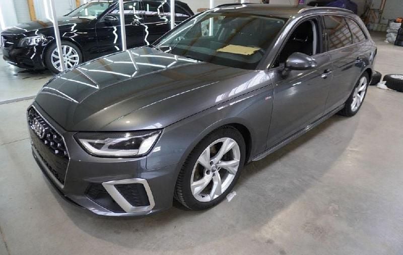 Grau Gebraucht 2021 Audi A4 S-Line Kombi | 20.900 € (Guter Preis) - Bild 1/4