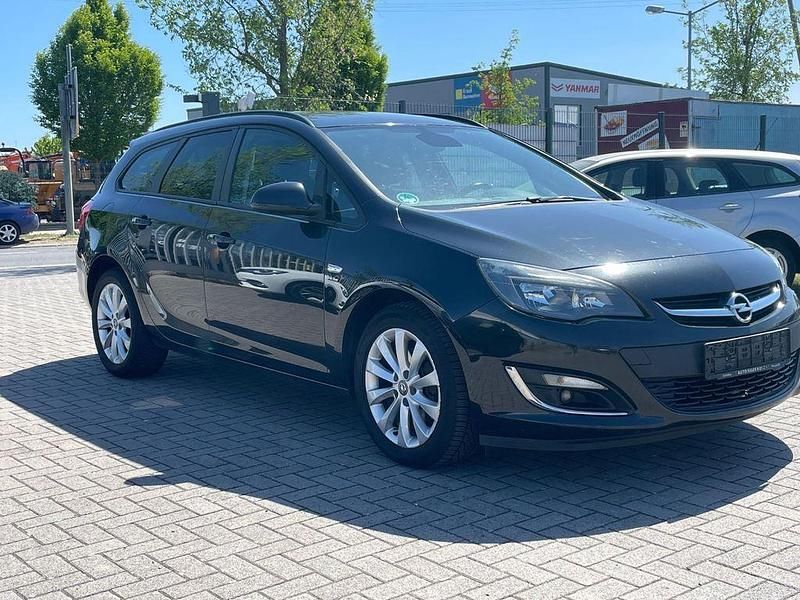 Usata Opel Astra Active 165 CV (121 kW) 2013 Nero Berlina