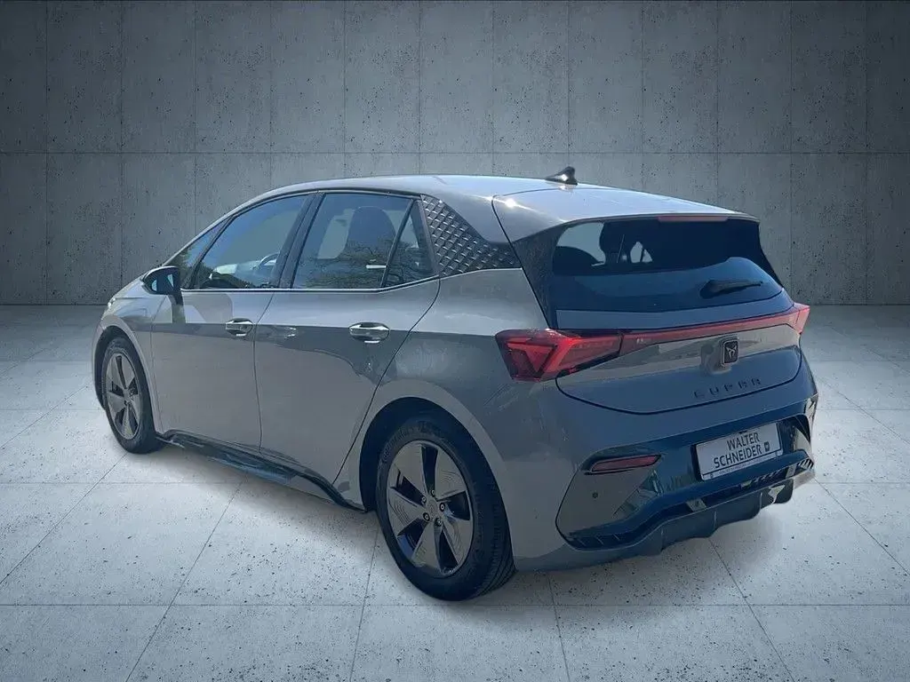 Second-hand Cupra Born 150 kW (204 CP) 2023 Gri Hatchback