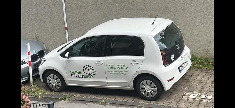 Weiß Gebraucht 2018 VW up! Kleinwagen | 5.500 € (Guter Preis) - Bild 1/4
