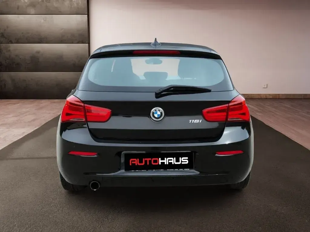 Gebraucht BMW 116 Advantage 109 PS (80 kW) 2016 Schwarz Kleinwagen