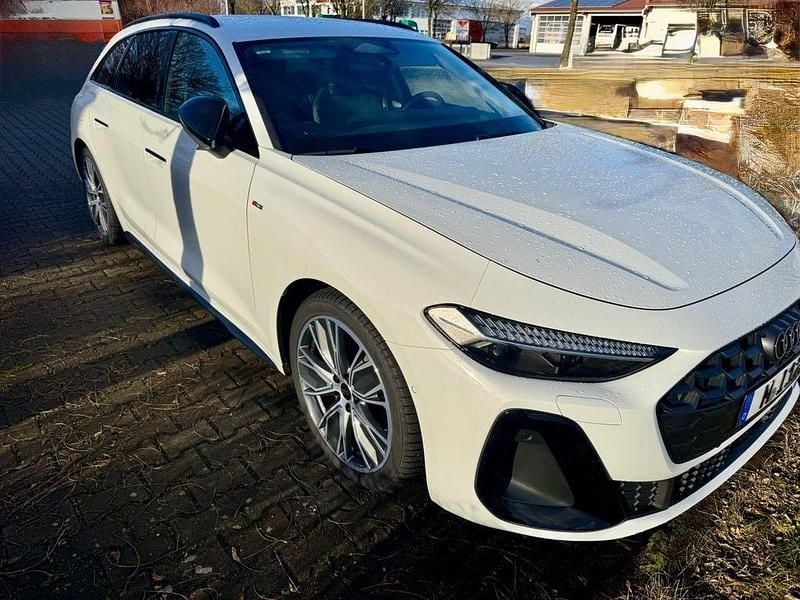Gebraucht Audi A5 S-Line 150 PS (110 kW) 2025 Weiß Limousine