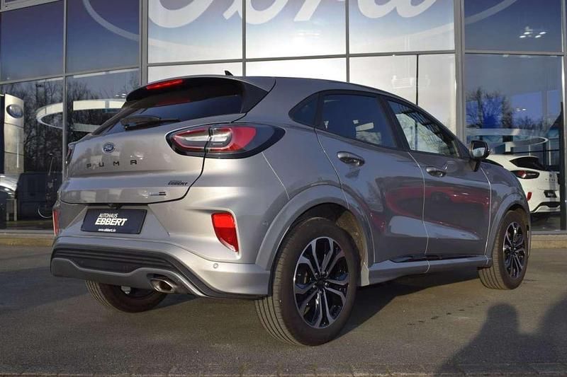 Gebraucht Ford Puma ST-Line 125 PS (91 kW) 2023 Solar silber metallic SUV