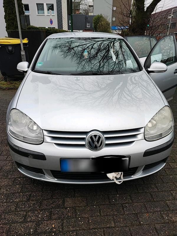 Silber Gebraucht 2006 VW Golf Limousine | 2.450 € (Superpreis) - Bild 1/4