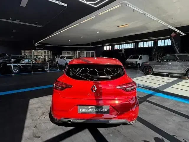 Gebraucht Renault Clio SE 72 PS (52 kW) 2020 Andere Limousine