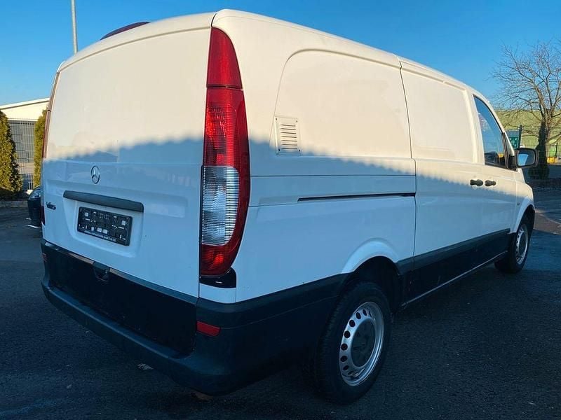 Gebraucht Mercedes Vito 95 PS (69 kW) 2013 Weiß Van