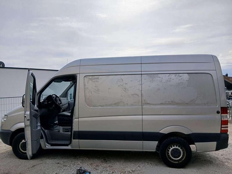 Gebraucht Mercedes Sprinter 163 PS (119 kW) 2013 Grau Van