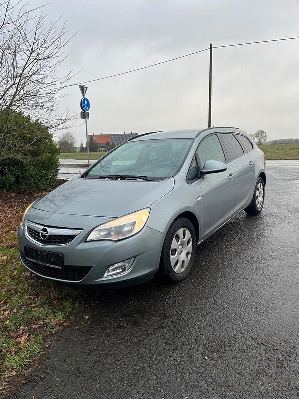 Gebraucht 2012 Opel Astra Kombi | 1.950 € (Superpreis) - Bild 1/4