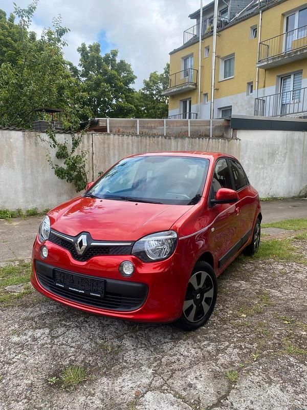 Rot Gebraucht 2015 Renault Twingo Kleinwagen | 3.900 € (Fairer Preis) - Bild 1/4