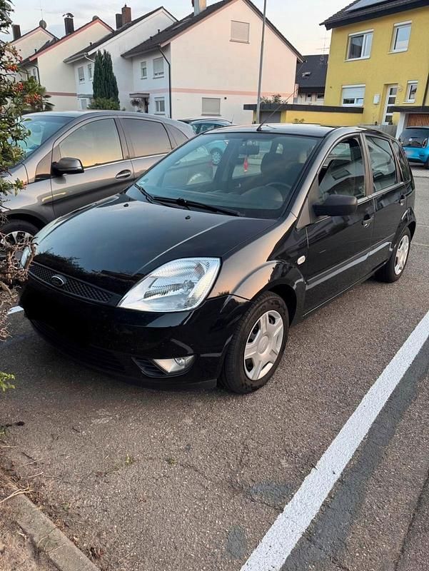 Gebraucht Ford Fiesta 101 PS (74 kW) 2005 Schwarz Kleinwagen