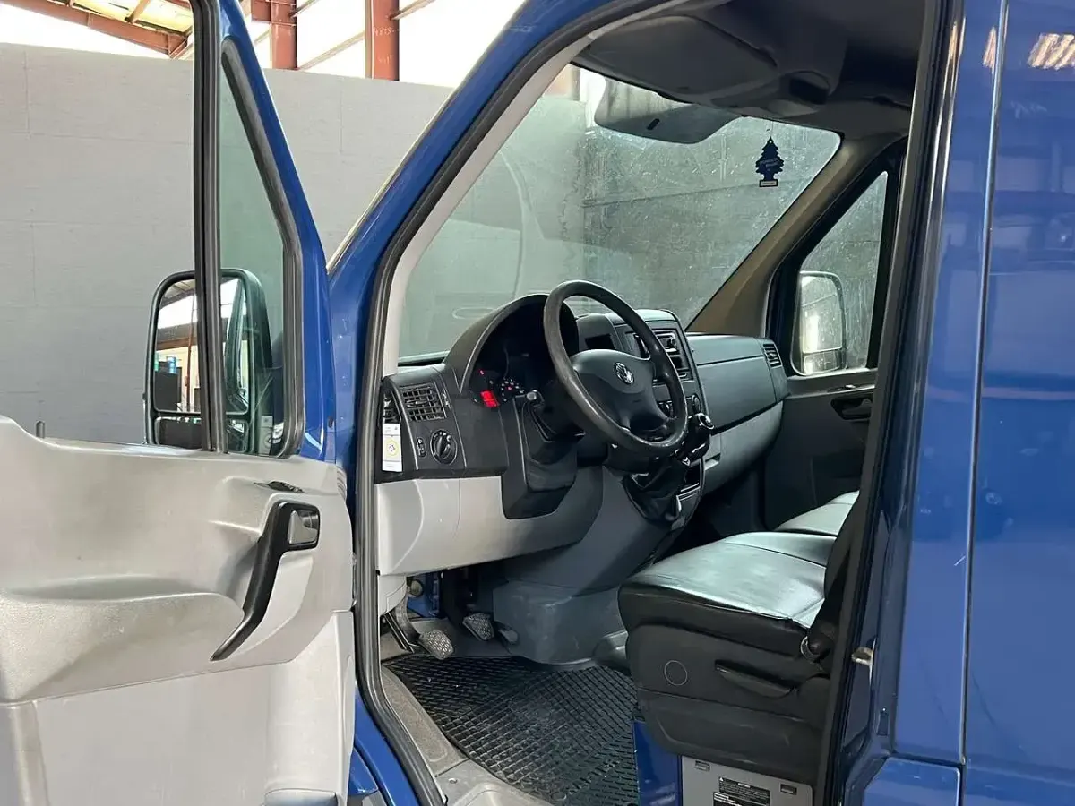 Gebraucht VW Crafter 143 PS (105 kW) 2013 Indienblau Van