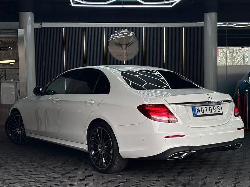 Gebraucht Mercedes E200 Business 150 PS (110 kW) 2017 Weiß Limousine