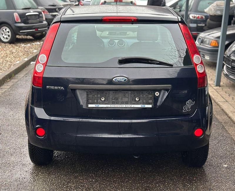 Gebraucht Ford Fiesta Ambiente 60 PS (44 kW) 2007 Blau Limousine