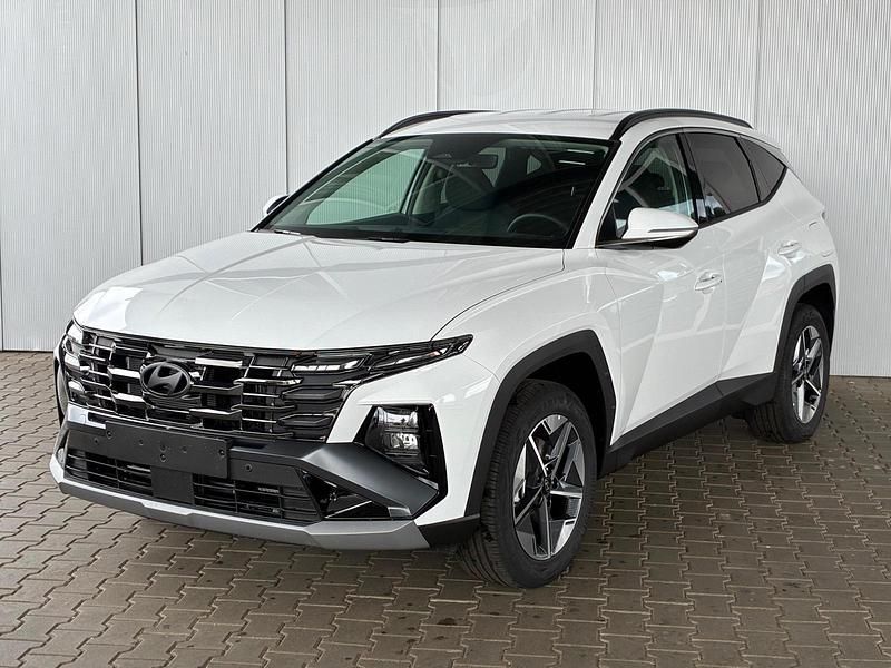 Neu Hyundai Tucson 215 PS (158 kW) 2025 Serenity white SUV