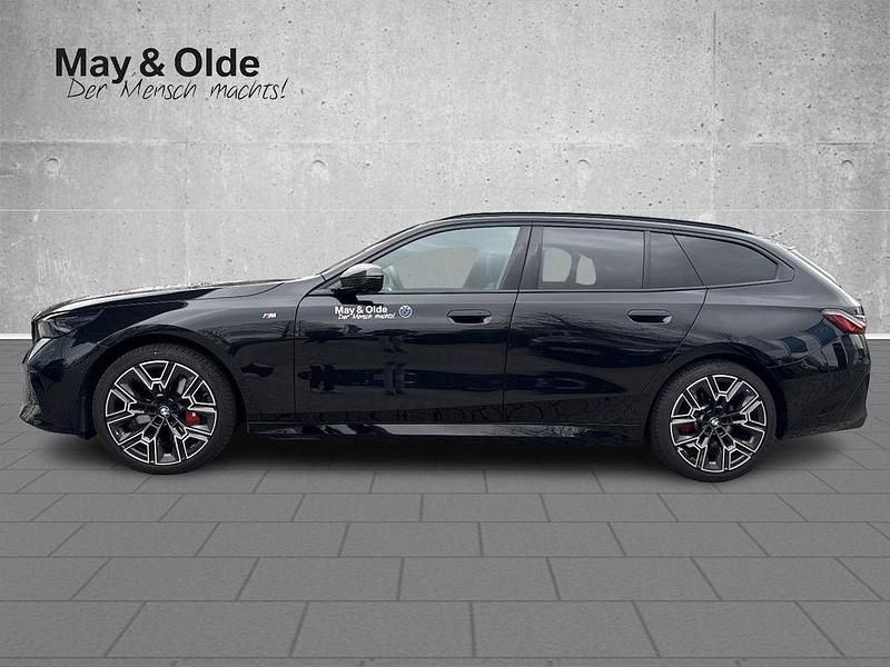 Gebraucht BMW 540 Sport Line 286 PS (210 kW) 2025 Schwarz Kombi