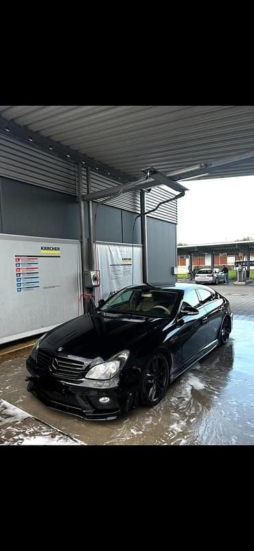 Schwarz Gebraucht 2005 Mercedes CLS500 AMG Limousine | 16.000 € - Bild 1/4